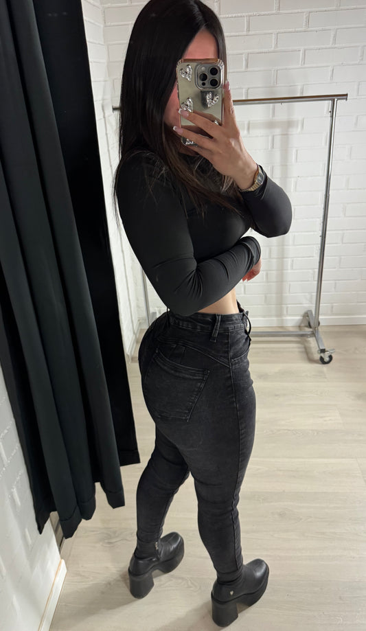 PITILLO NEGRO GRAVILLADO